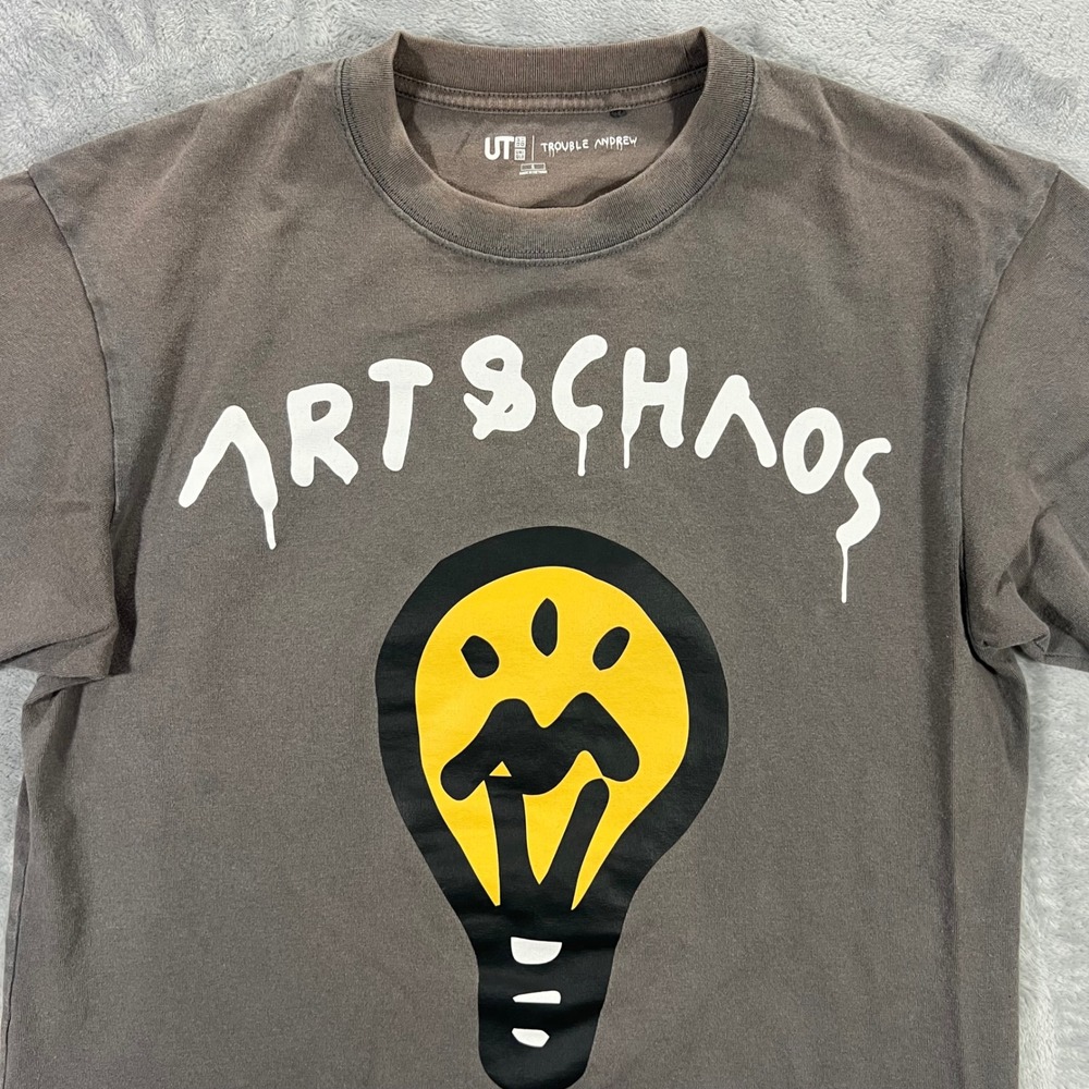 UNIQLO UT Trouble Andrew Graphic Tee Small Grey Art & Chaos Shirt